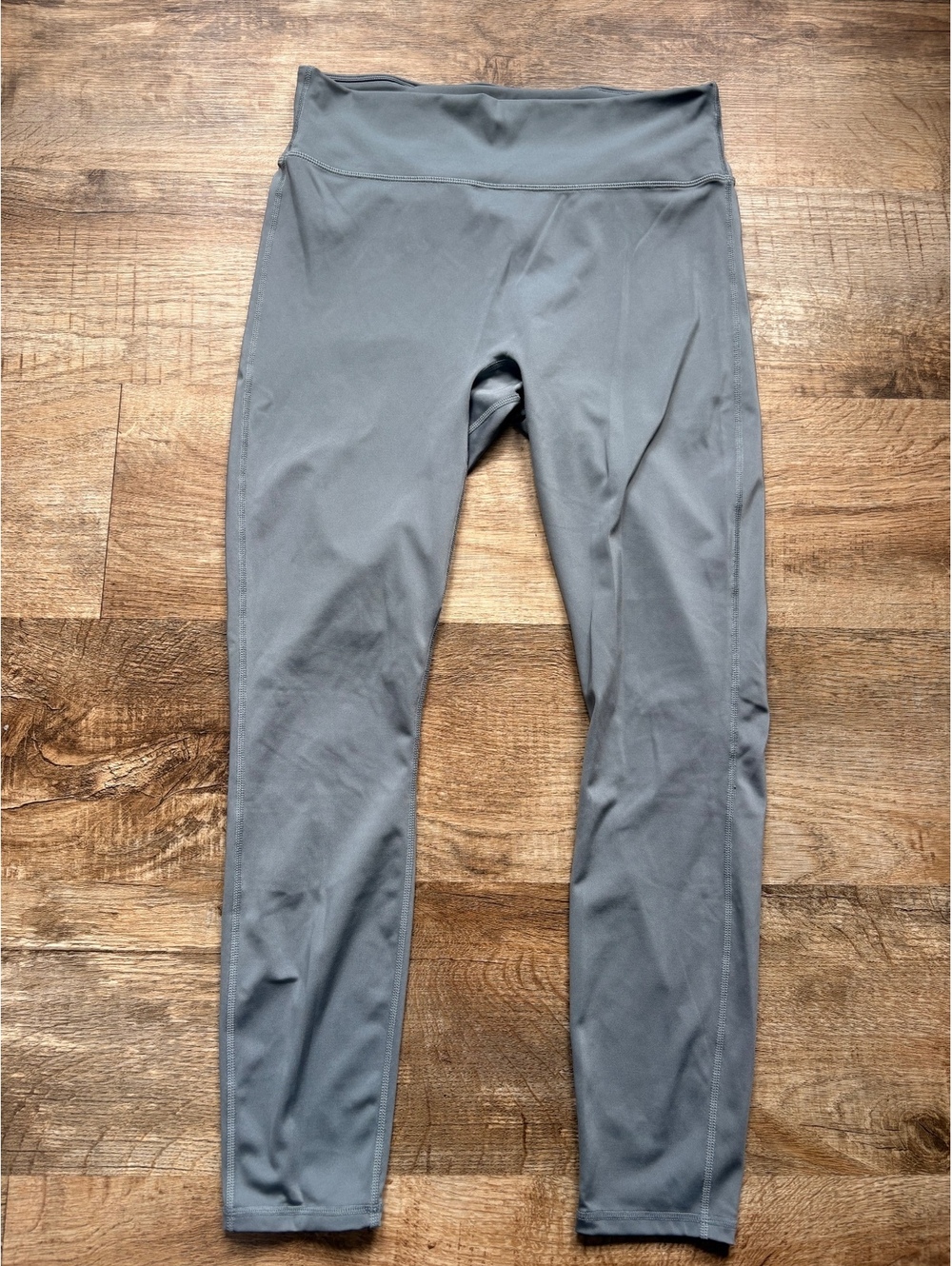 Fabletics Motion365+ Gray High-Waisted Leggings Size Medium / Large